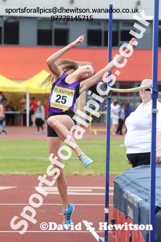 Girls high jump, Northern Inter-County Schools, Gateshead International Stadum. Photo: David T. Hewitson/Sports for All Pics